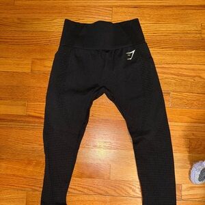 Black gym shark leggings size small